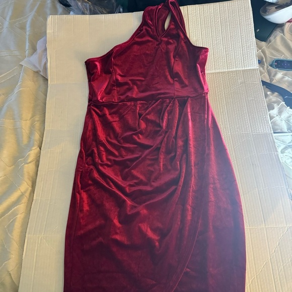 Size large one shoulder dress - Picture 3 of 6